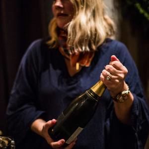 Meet your Posher, Robin